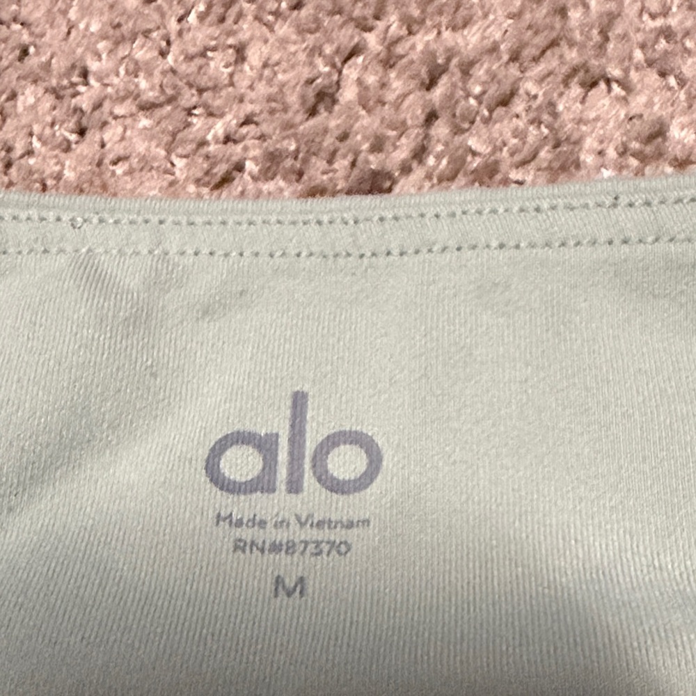 ALO Yoga Mint Green Leggings - Picture 3 of 5